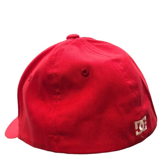 Like new youth DC hat - Picture 2 of 3